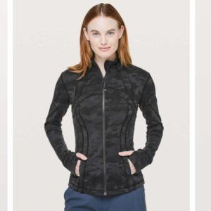 Nwt RARE Lululemon Define Jacket Sz 4 Camo